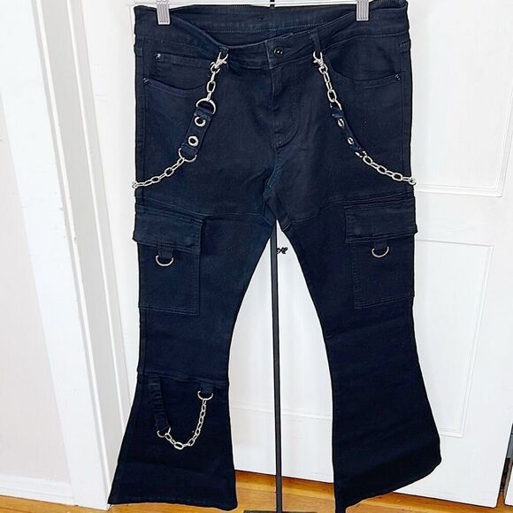 Hot Topic Chain Cargo Flare Leg Jeans Black Size 32 Goth Punk - Picture 2 of 7